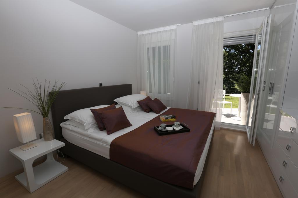 Beach Apartments Dumicic Podstrana Bagian luar foto