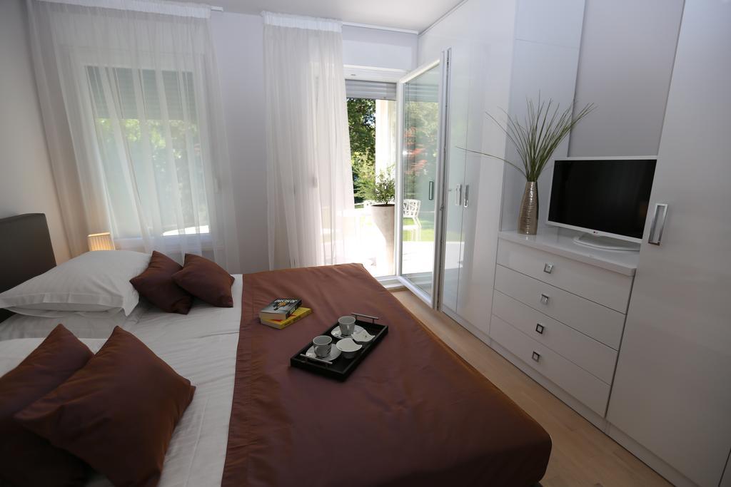 Beach Apartments Dumicic Podstrana Bagian luar foto